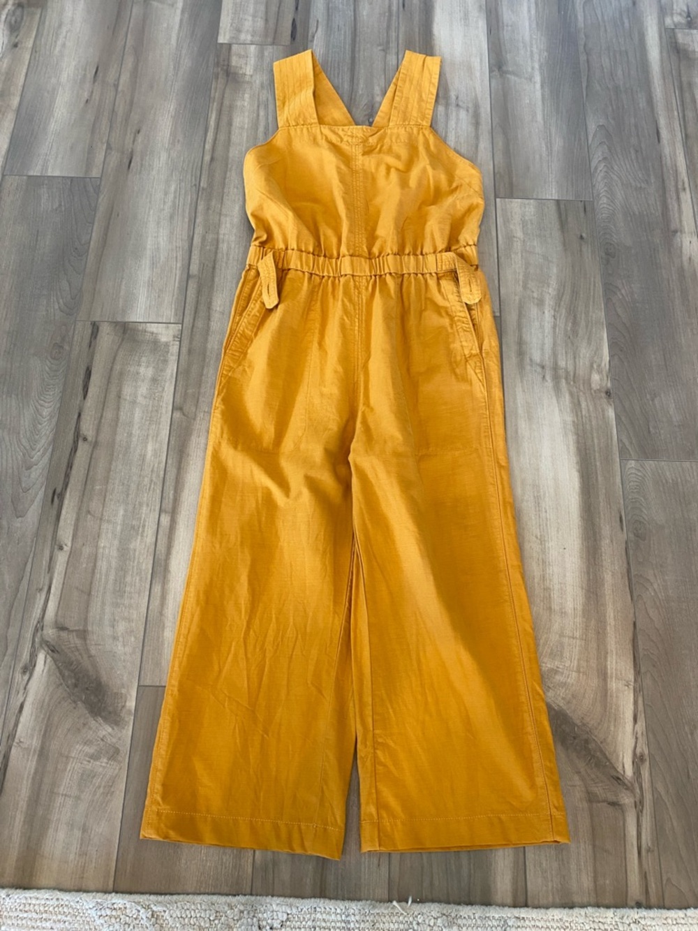 Everlane The Fatigue Apron Jumpsuit. Size 6. Hemmed inseam.